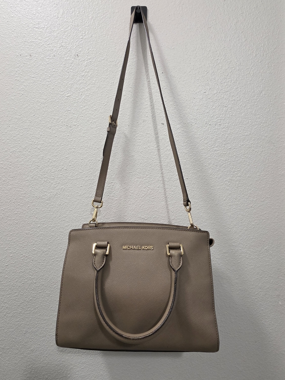 Michael Kors Selma Medium Satchel